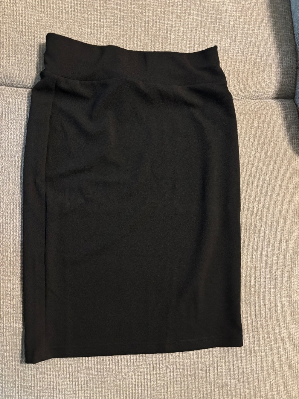 Black skirt